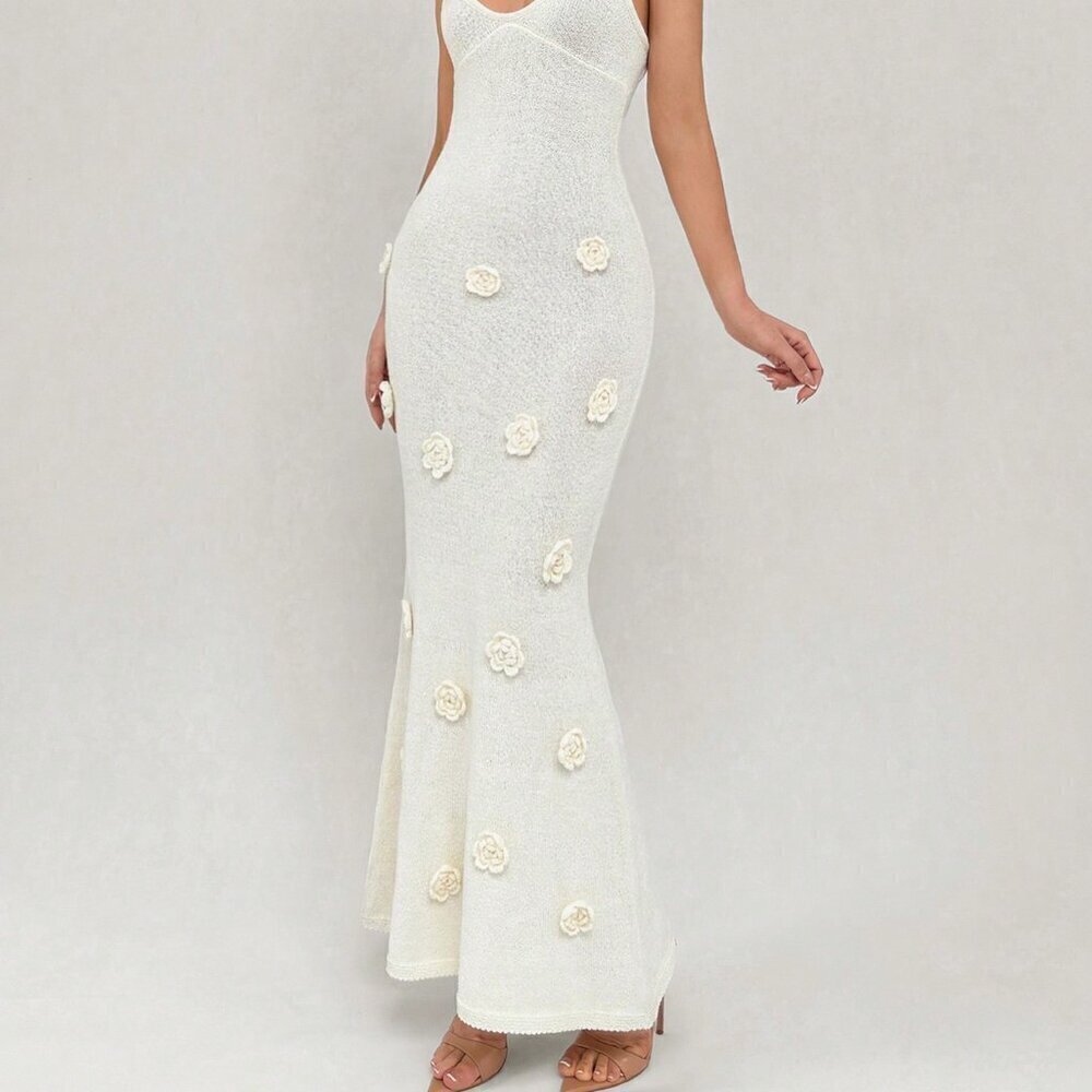 Beige Elegant Women's Backless Knit Dress With Tailored Flowers - Picture 4 of 5